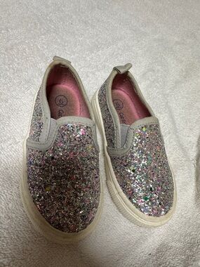 Cat & Jack Girls Glitter Slip-On Sneakers - Silver & Multi